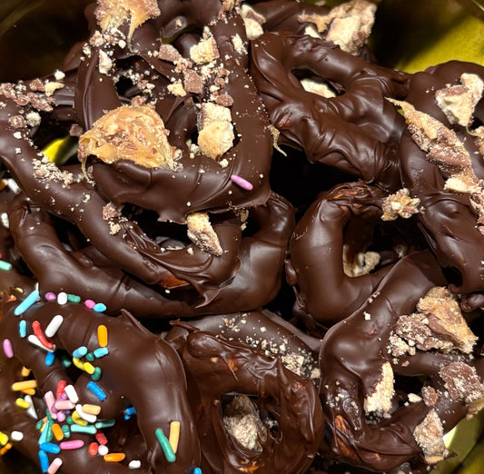 1/2 Dozen Assorted Chocolate Covered Pretzels